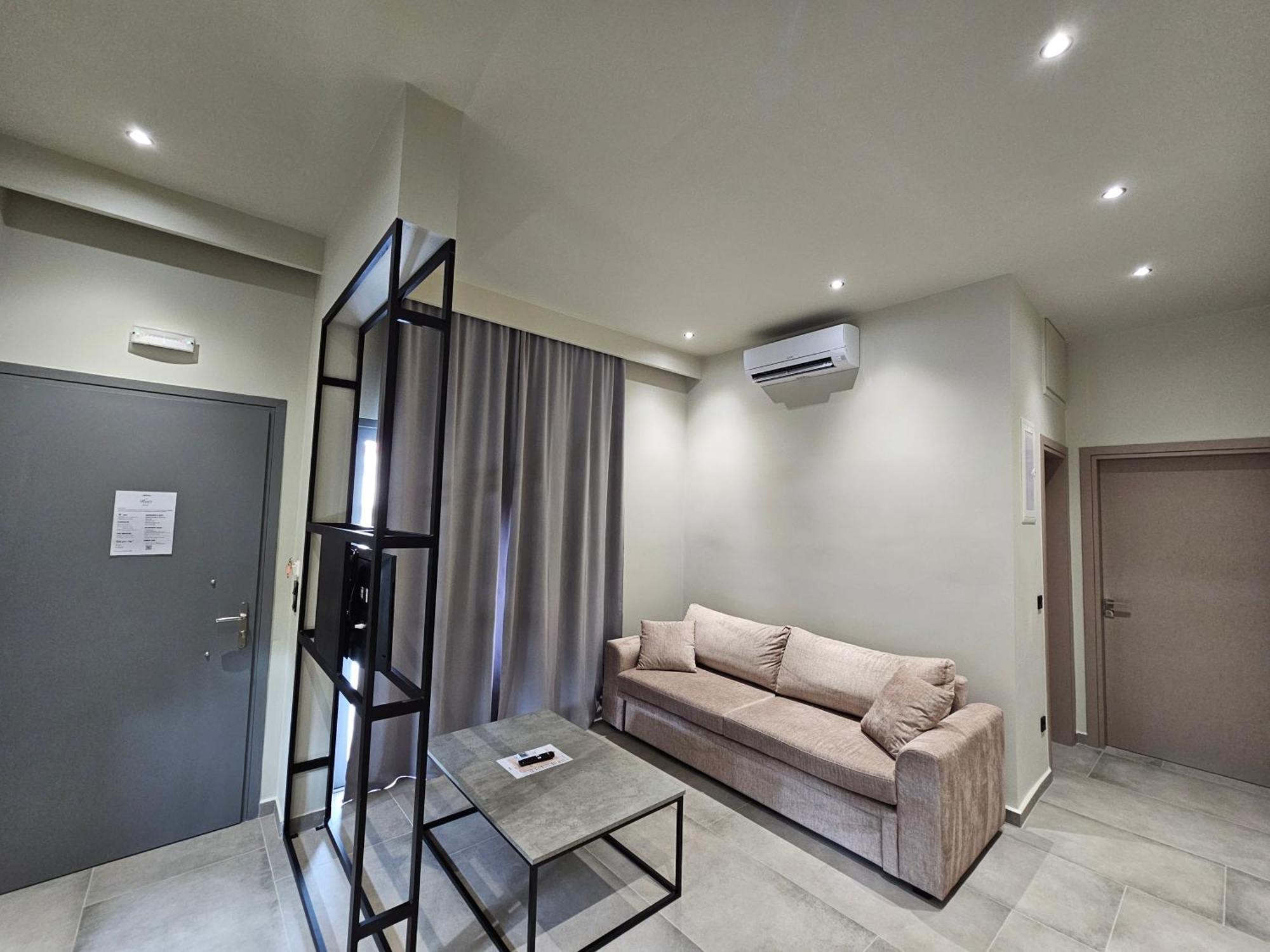 Rea'S Luxury Apartments 스투파 외부 사진
